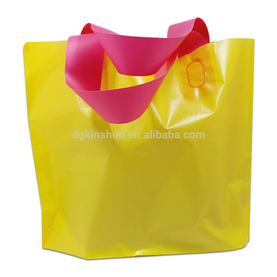 Φιλικές πλαστικές τσάντες αγορών Eco με τις λαβές